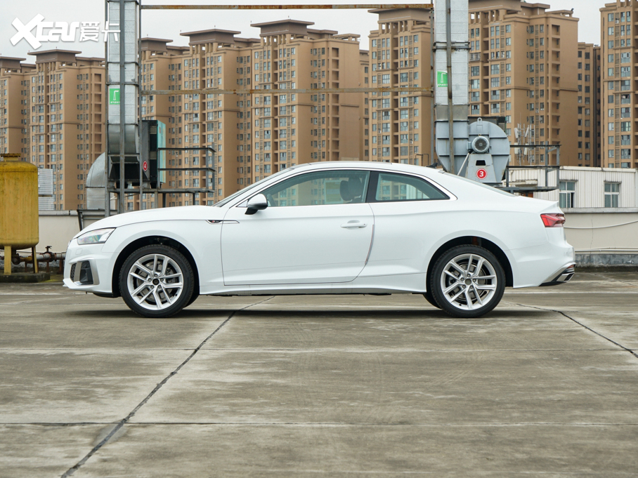 2022WA5 Coupe Coupe 40 TFSI r(sh)ЄӸ