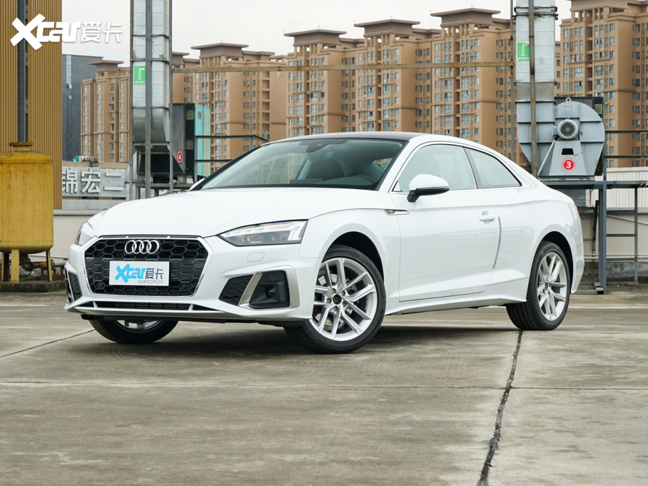 2022WA5 Coupe Coupe 40 TFSI rЄӸ