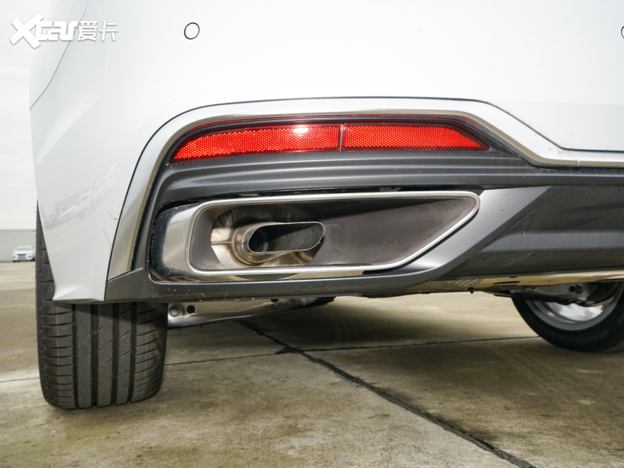 2022WA5 Coupe Coupe 40 TFSI rЄӸ