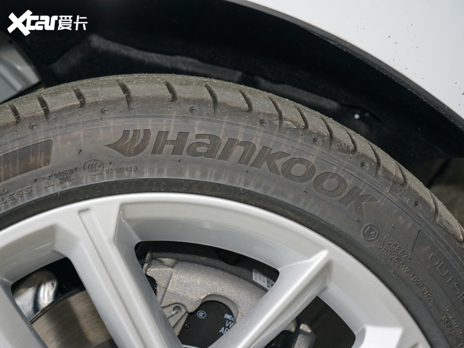 2022WA5 Coupe Coupe 40 TFSI rЄӸ