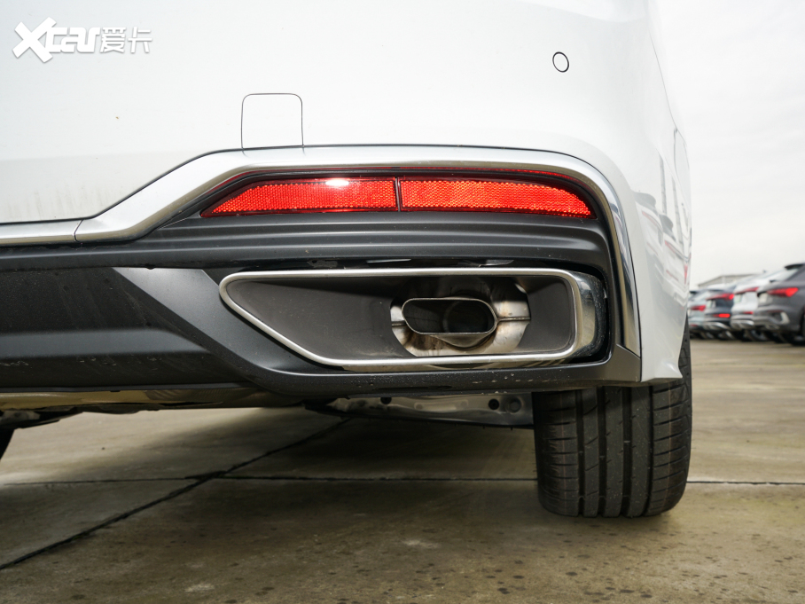 2022WA5 Coupe Coupe 40 TFSI rЄӸ