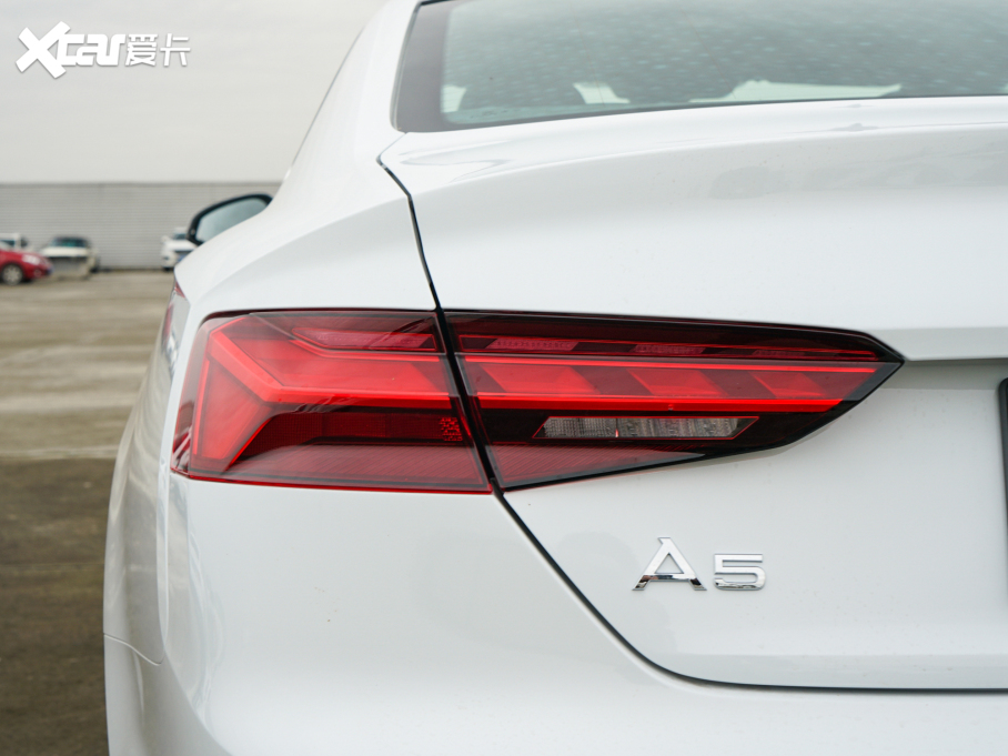 2022?yun)WA5 Coupe Coupe 40 TFSI r(sh)Є(dng)