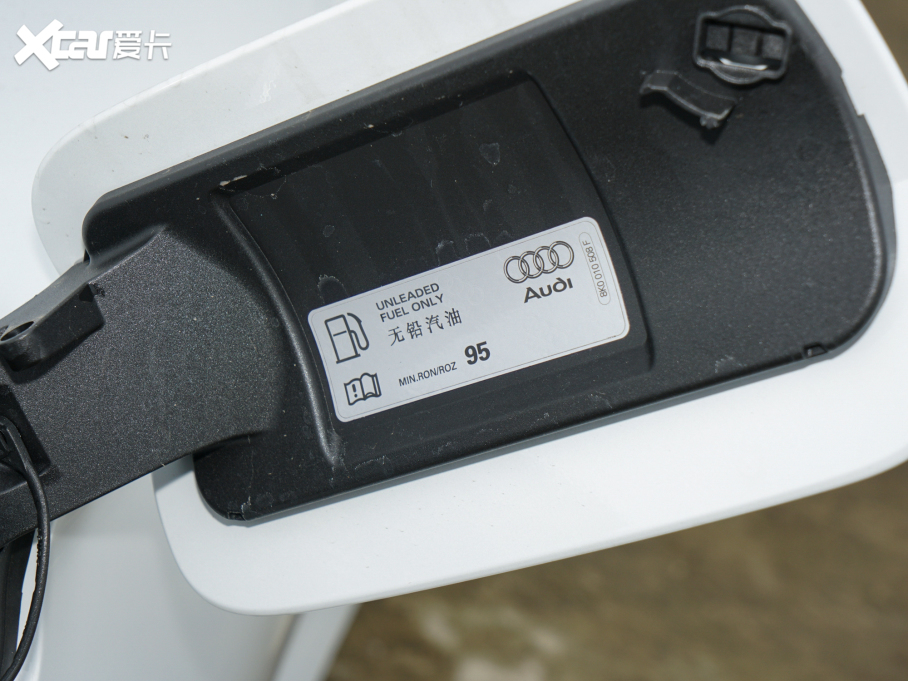 2022WA5 Coupe Coupe 40 TFSI rЄӸ