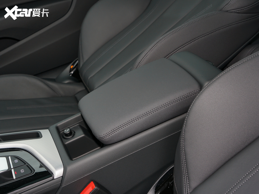 2022��W��A5 Coupe Coupe 40 TFSI �r�ЄӸ���