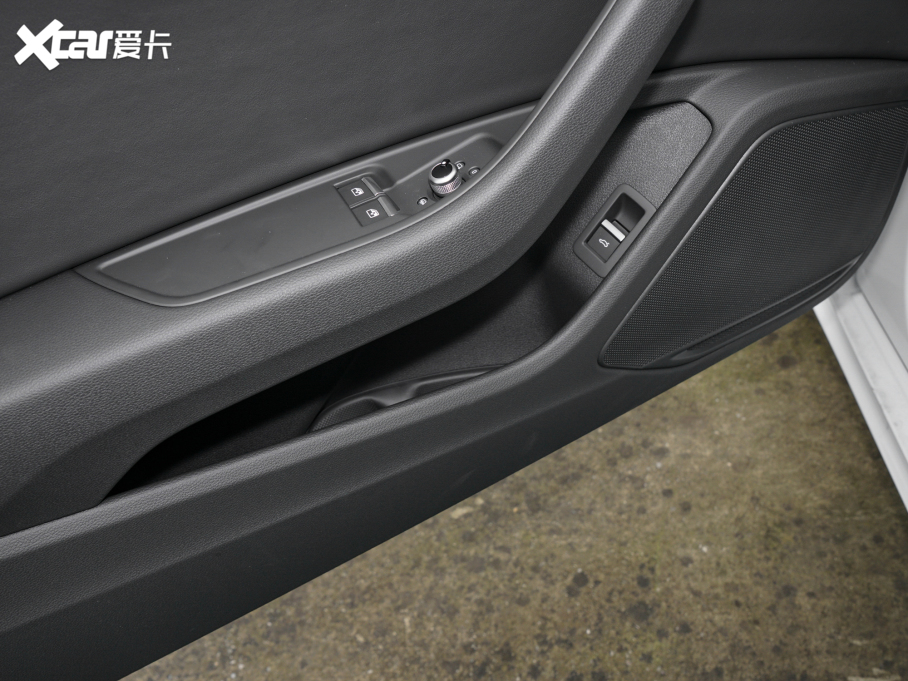 2022��W��A5 Coupe Coupe 40 TFSI �r�ЄӸ���