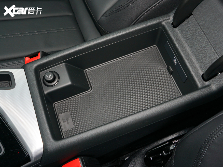 2022WA5 Coupe Coupe 40 TFSI rЄӸ