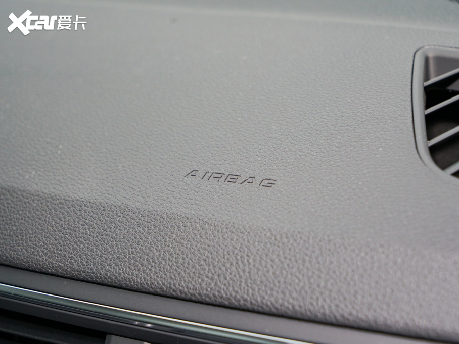 2022?yun)WA5 Coupe Coupe 40 TFSI r(sh)Є(dng)