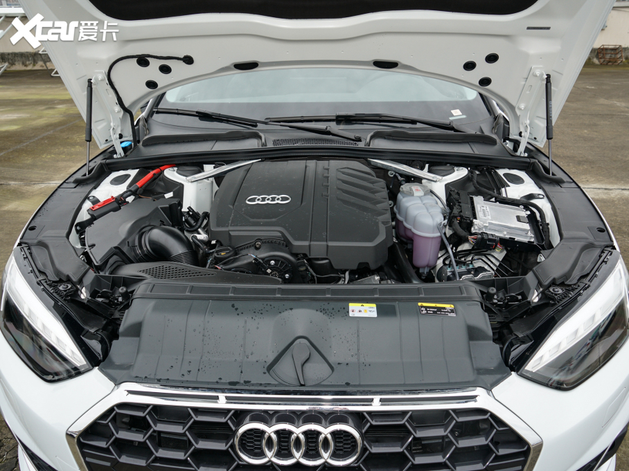 2022?yun)WA5 Coupe Coupe 40 TFSI r(sh)Є(dng)