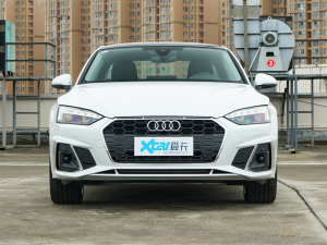 2022Coupe 40 TFSI rЄӸ ǰ