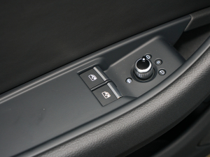 2022Coupe 40 TFSI rЄӸ {܇ƅ^(q)	