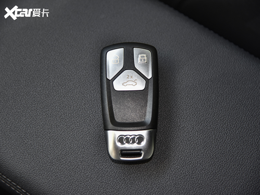 2022��W��A5 Cabriolet Cabriolet 45 TFSI quattro ���x�Ӹ���