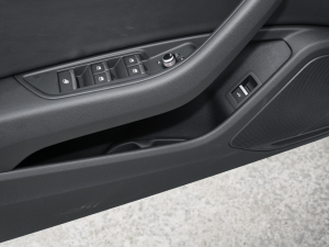 2022��Cabriolet 40 TFSI �r(sh��)�Є�(d��ng)���� ǰ�T��(ch��)����g