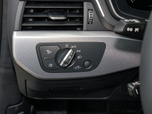 2022��Cabriolet 40 TFSI �r�ЄӸ��� �п؅^