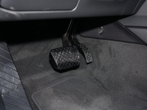 2022��Cabriolet 40 TFSI �r�ЄӸ��� �п؅^