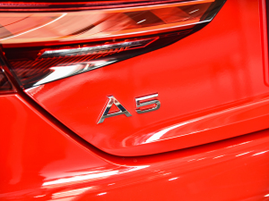 2022��Cabriolet 45 TFSI quattro ���x�Ӹ��� �������^