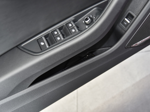 2022��Cabriolet 45 TFSI quattro ���x��(d��ng)���� ǰ�T��(ch��)����g