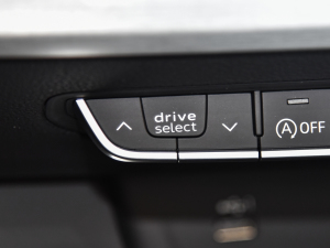 2022��Cabriolet 45 TFSI quattro ���x�Ӹ��� �п؅^(q��)