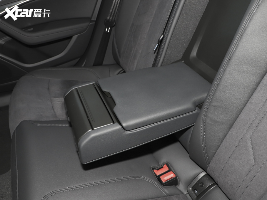 2022WA6 а allroad quattro 55 TFSI ѩ\Ӱ