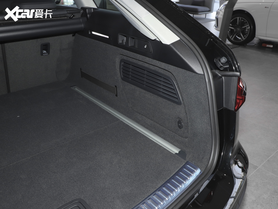 2022WA6 а allroad quattro 55 TFSI ѩ\Ӱ