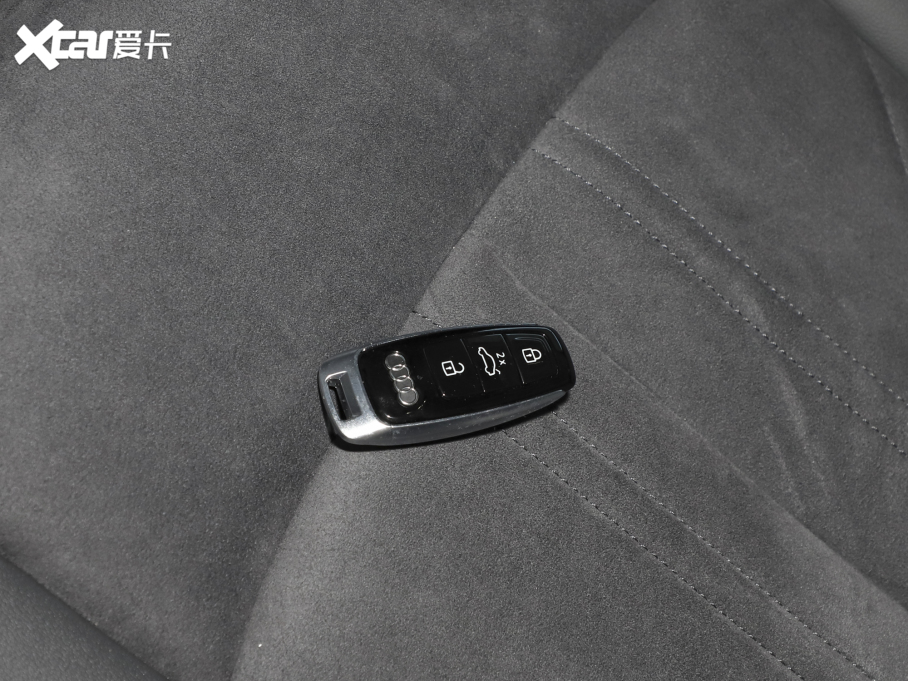 2022WA6 а allroad quattro 55 TFSI ѩ\Ӱ