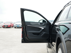 2022allroad quattro ̽ 55 TFSI ԽҰ {λ܇T