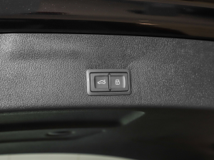 2022Avant h 40 TFSI AӸ g