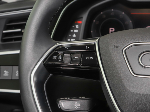 2022Avant h 40 TFSI AӸ п؅^