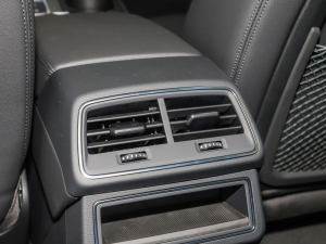 2022Avant h 40 TFSI AӸ п؅^