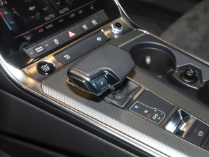 2022Avant h 45 TFSI xӸ QU