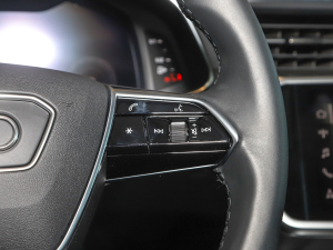 2022Avant h 45 TFSI xӸ п؅^