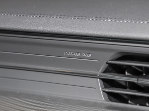 2022A(y)vant h 45 TFSI xӸ п؅^(q)