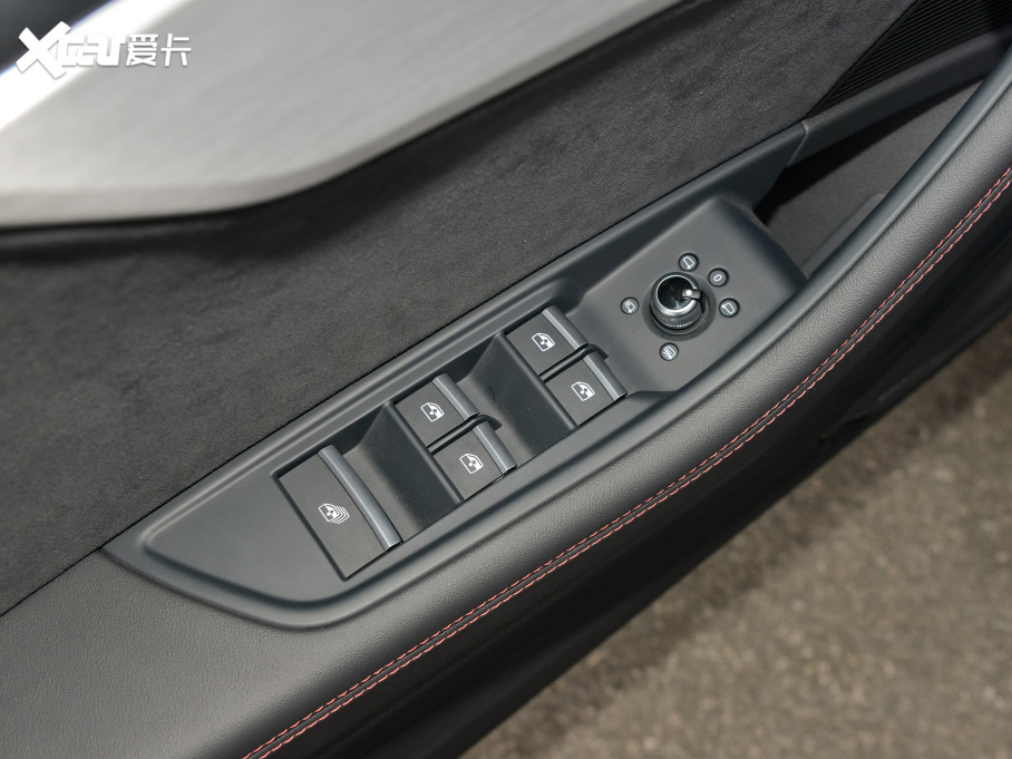 2022WS5 Cabriolet 3.0T Cabriolet