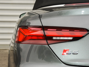 20223.0T Cabriolet ^