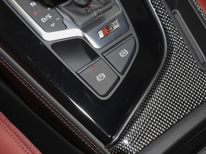 20223.0T Coupe v܇Ƅ