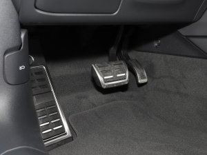 20223.0T Coupe п؅^