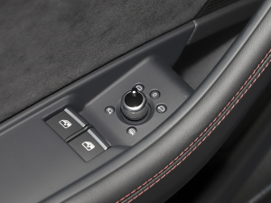 20223.0T Coupe п؅^