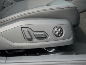 2022A(y)vant 40TFSI rЄӸ g