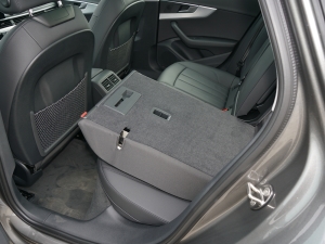 2022A(y)vant 40TFSI rЄӸ g