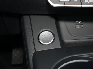 2022A(y)vant 40TFSI r(sh)Є(dng) п؅^(q)