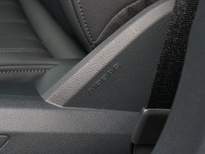 2022Avant 40TFSI rЄӸ п؅^