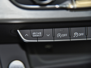 2022Avant 40TFSI AӸ п؅^