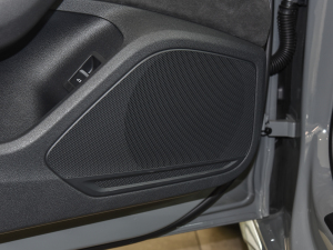 2022Avant 40TFSI AӸ п؅^