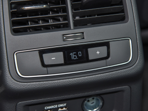 2022Avant 40TFSI AӸ п؅^