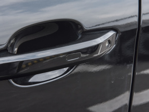 2022Avant 40TFSI r ^