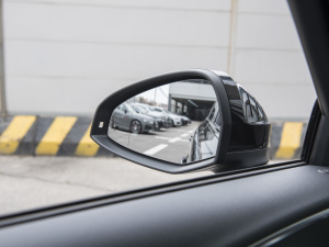 2022Avant 40TFSI r ^