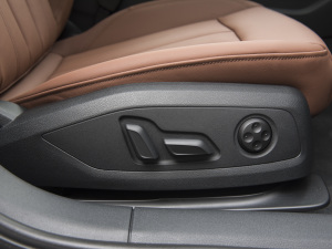 2022Avant 40TFSI r g