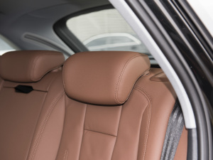 2022Avant 40TFSI r g