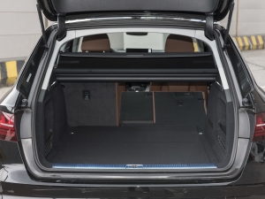 2022Avant 40TFSI r g