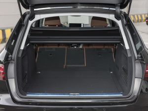 2022Avant 40TFSI r g