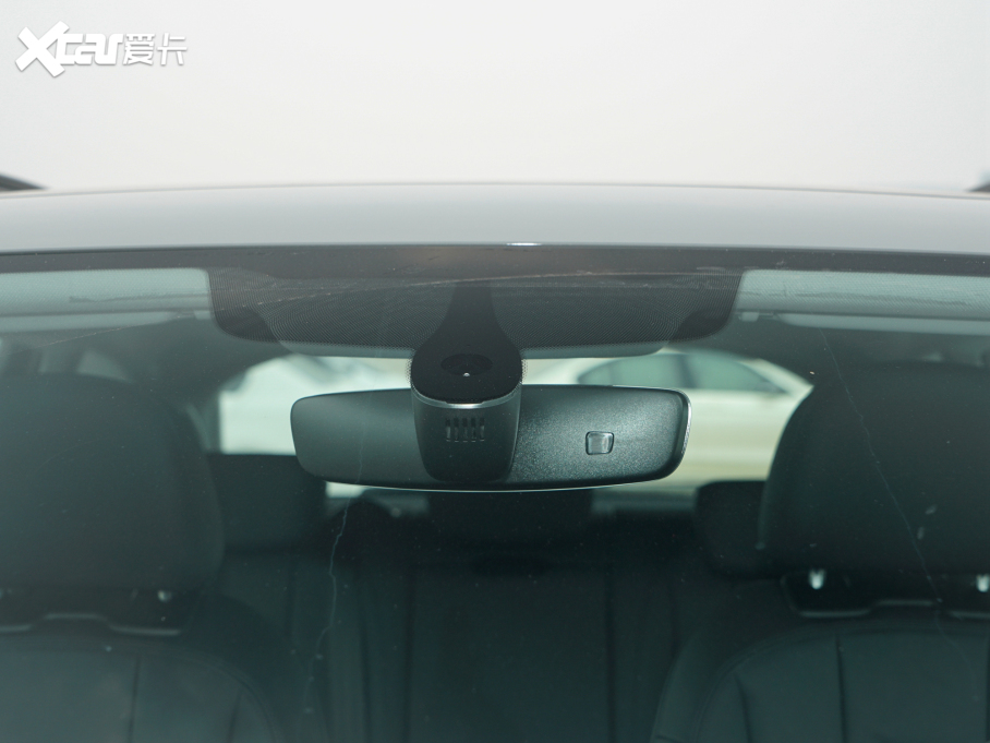 2022WA4(M) allroad quattro